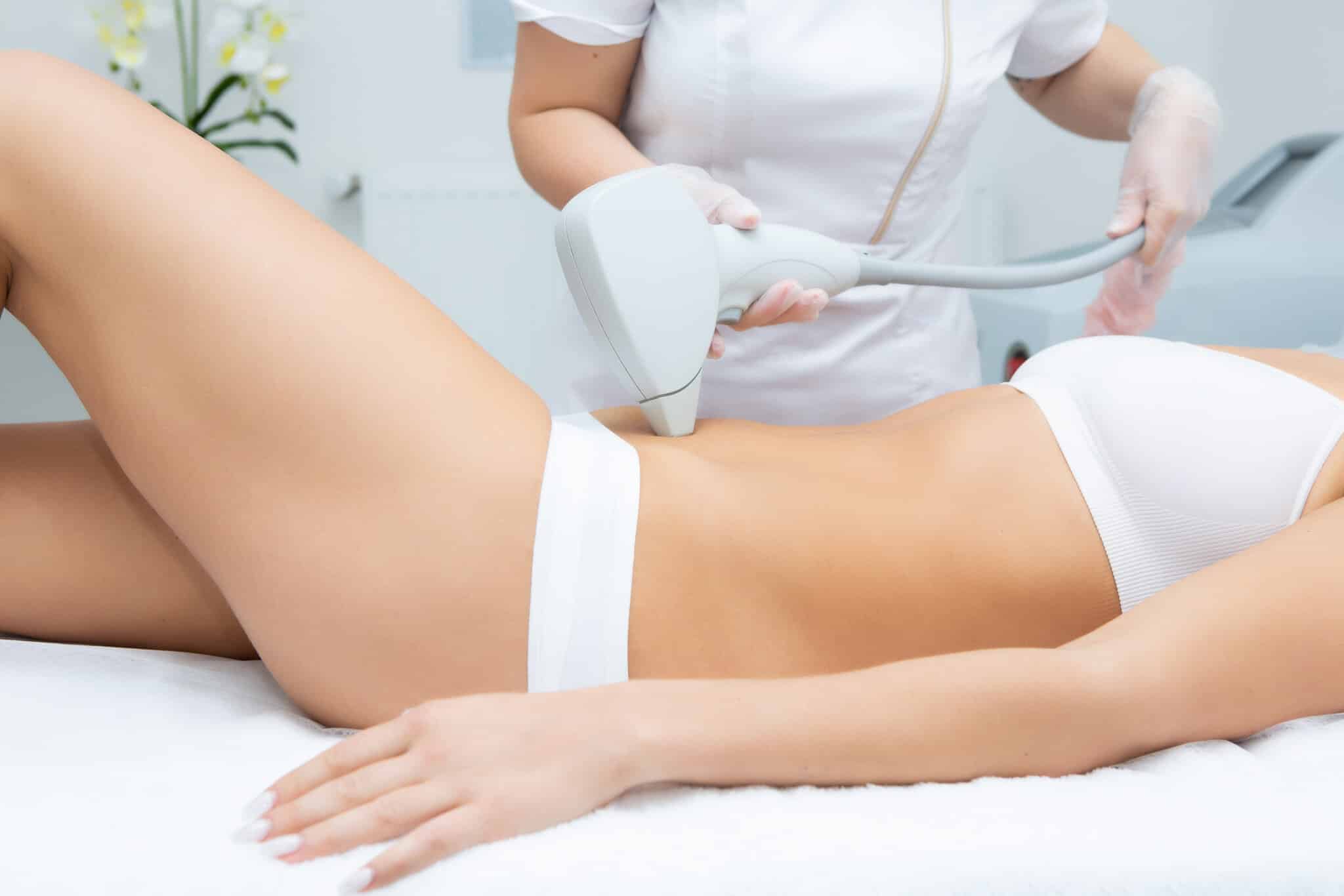 Read more about the article Bikini depilacija: vrste, nega in trajnost rezultatov